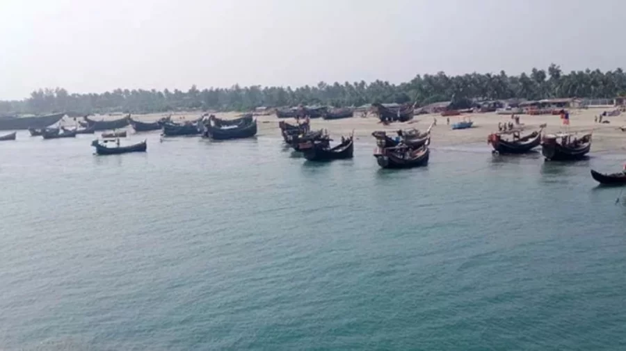 ১৯ বাংলাদেশি জেলেকে ধরে নিয়ে গেল আরাকান আর্মি